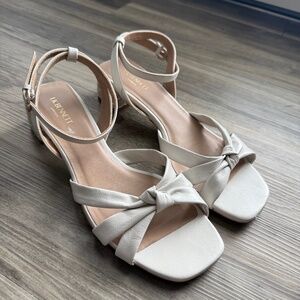 LK Bennett Cream Leather Sandals - Size EU 38 - Only worn once